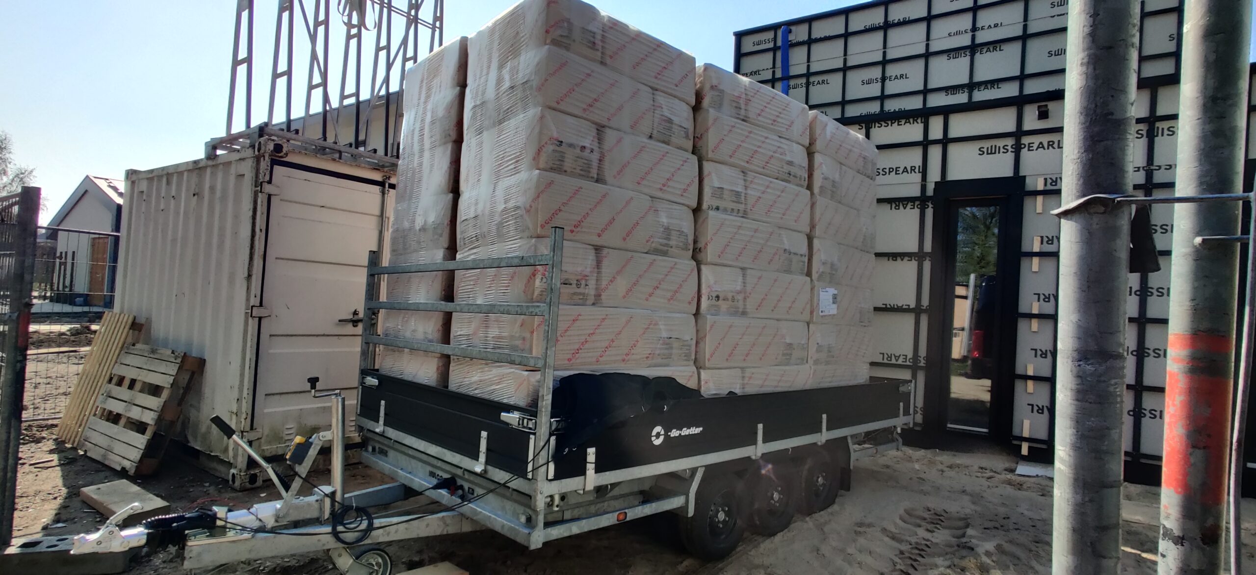 14 apr 2026 inblazen wanden met Gutex houtvezel